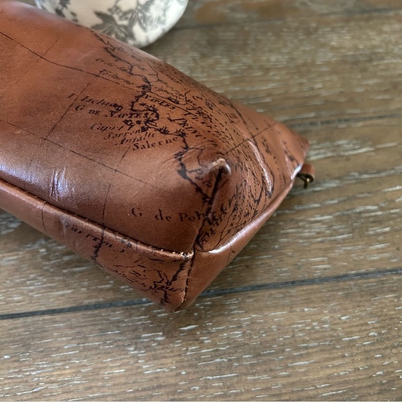 Patricia Nash Valerie Fold Over Clutch - Picture 8 of 10